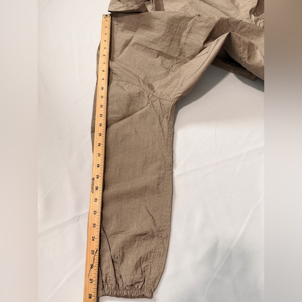 NWOT Athleta Khaki Nylon Windbreaker button up shirt XS Snap Closure Lightweight - Picture 5 of 9